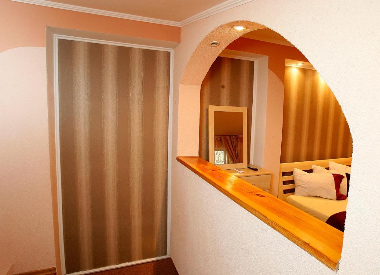 Simfonia Lwiw Apartment Lviv Ngoại thất bức ảnh